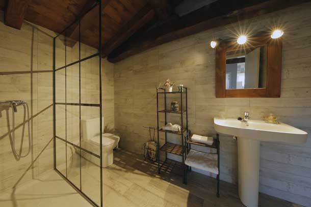 apartament rural 2 habitacions bany